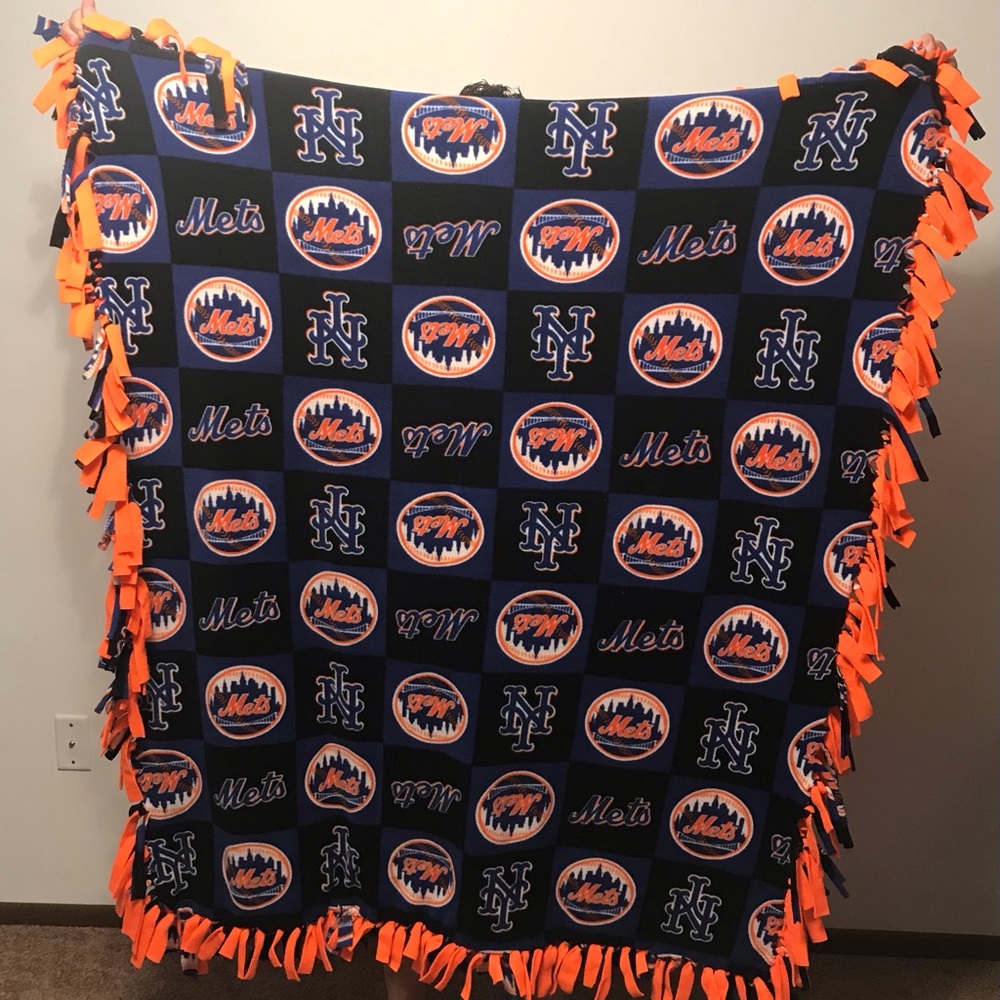 NY METS HANDMADE THROW
